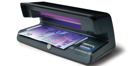 70-black-2040x1200-eur-02